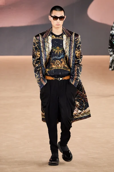 Look 61